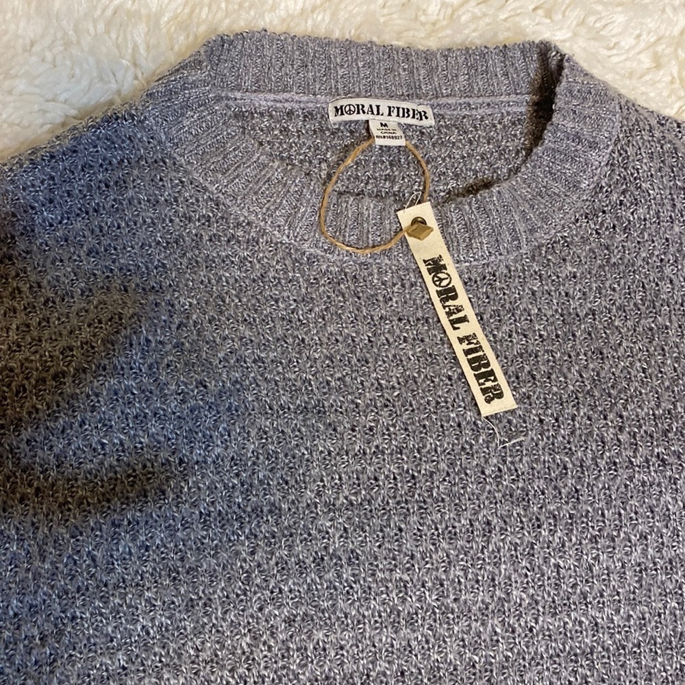NWT MORAL FIBER GREY GRAY LONG SLEEVE CREWNECK SWEATER  Size M Excellent… - Picture 3 of 12